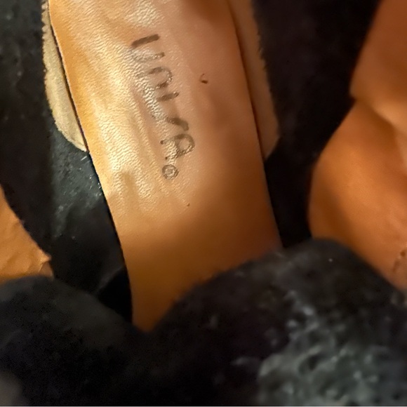 Unisa Black leather women’s lace up ankle boots, size 8 1/2 made in Brazil - Picture 4 of 15